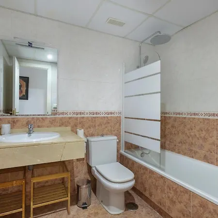 Lovely 2 Bedroom Locrimar V Walk To Rdr260 Μαρμπέλλα