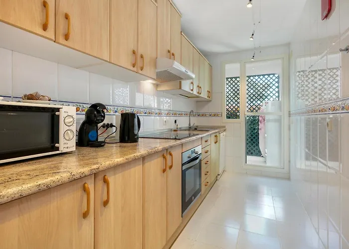 Lovely 2 Bedroom Locrimar V Walk To Rdr260 * Marbella
