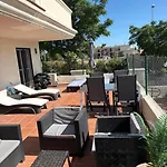 Lovely 2 Bedroom Locrimar V Walk To Rdr260 アパート