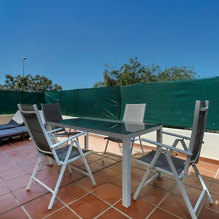 Lovely 2 Bedroom Locrimar V Walk To Rdr260 *